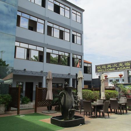 Hotel Patriota Luanda Esterno foto