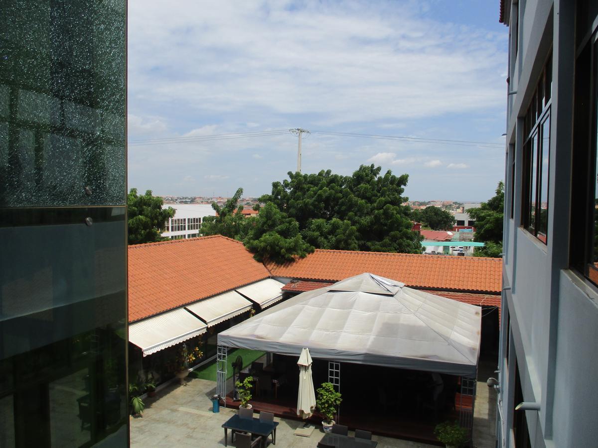 Hotel Patriota Luanda Esterno foto